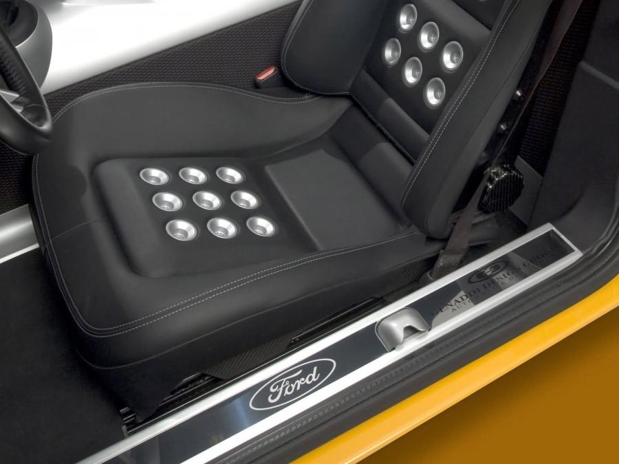  Ford GTX1 Concept 2005 года  (фото 24 из 51)